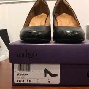 Shoes, high square heel